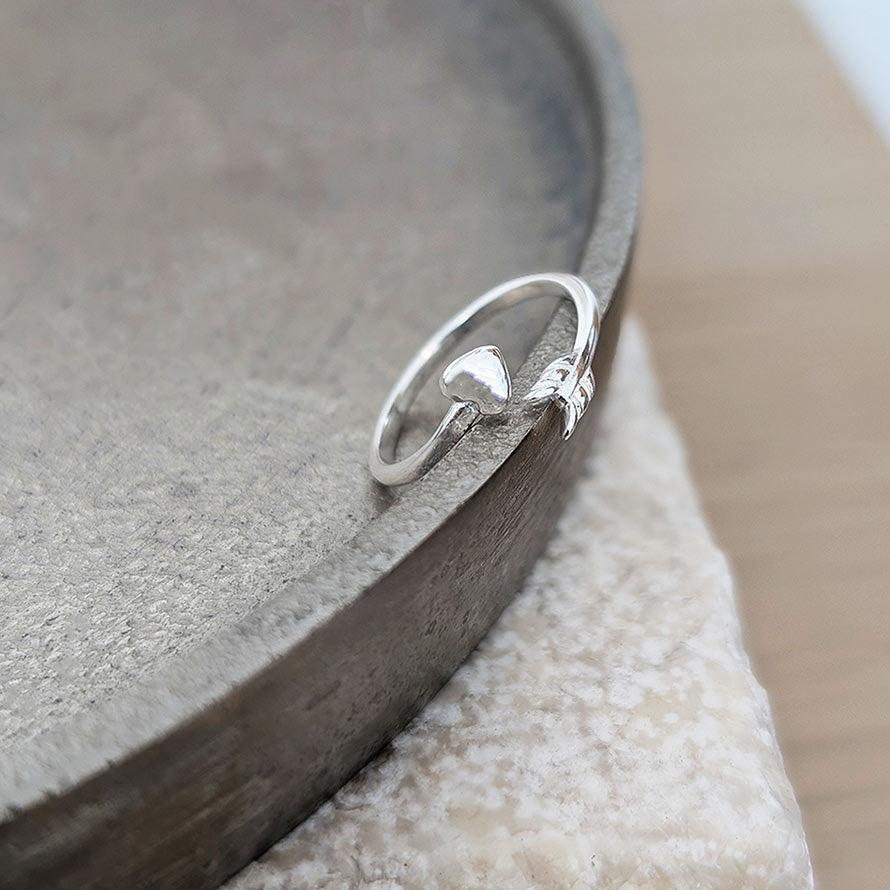 Sterling Silver Arrow Heart Toe Ring